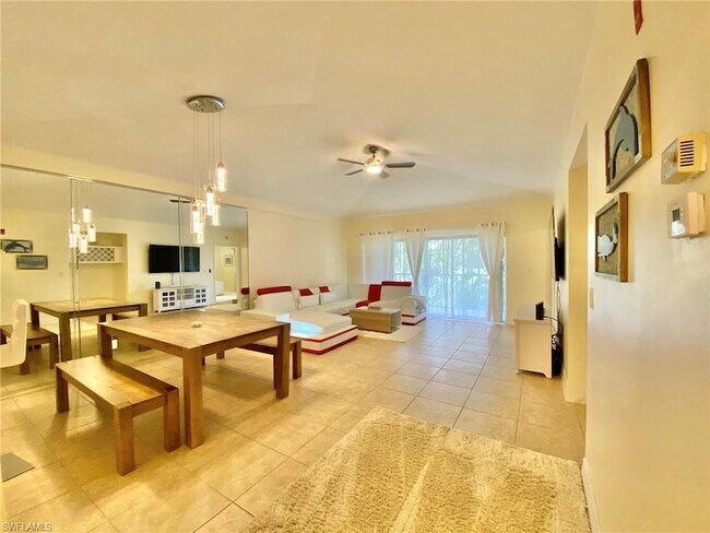 Foto del edificio - 230 Sugar Pine Ln