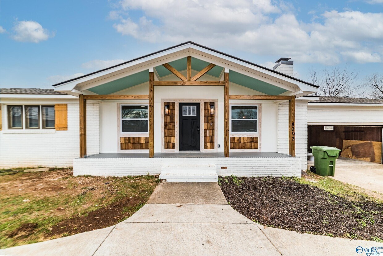 Foto principal - 8303 Bailey Cove Rd SE