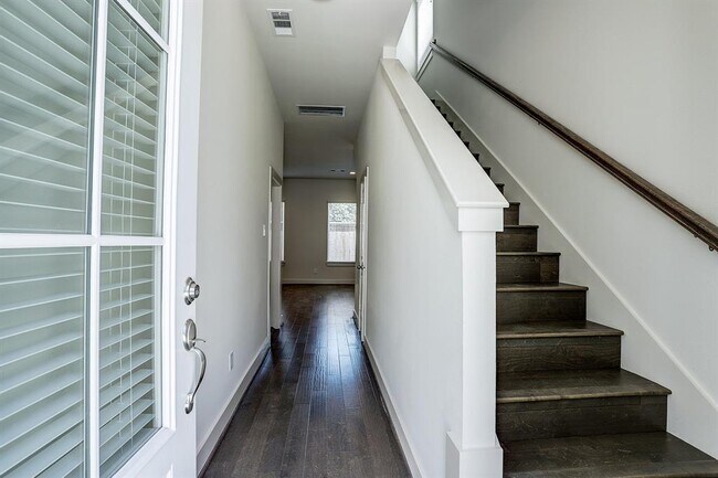 Foto del edificio - 9434 Kerrwood Ln