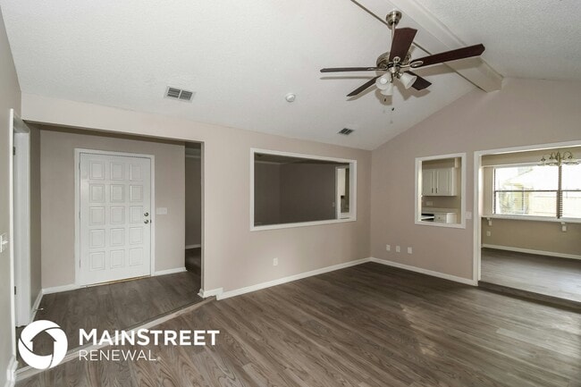 Foto del edificio - 13093 Silver Oak Dr