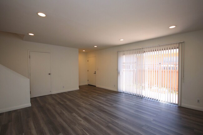 Foto del edificio - 1508 Dixon St