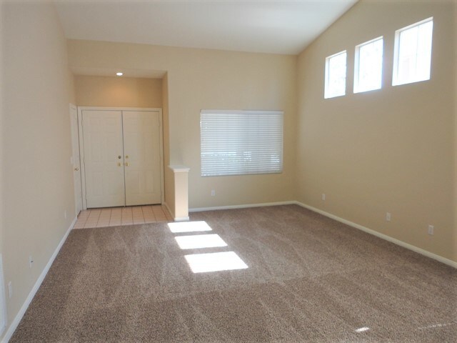 Foto del edificio - 9945 Masked Duck Avenue