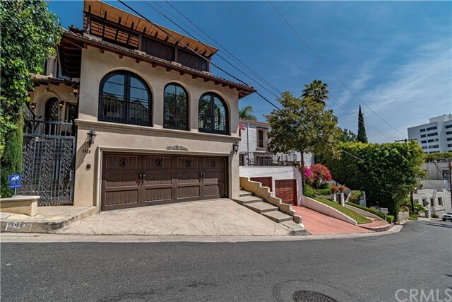 Building Photo - 1426 Queens Rd