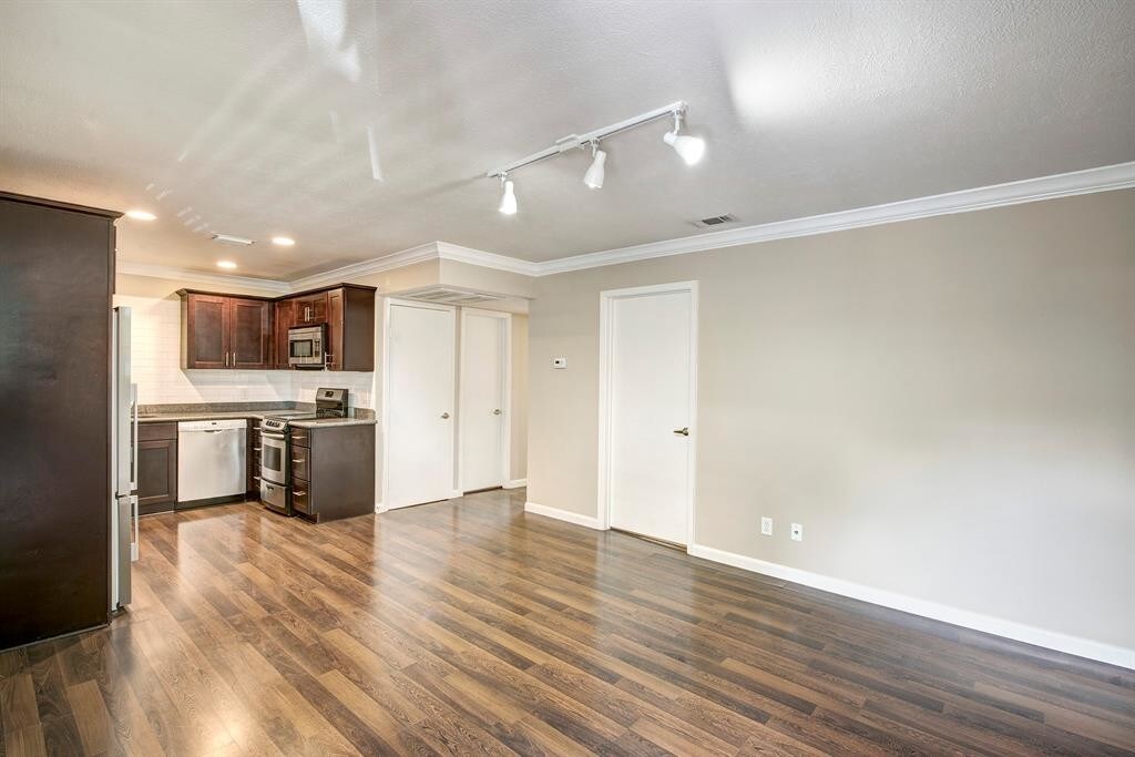 2508 Southmore Blvd Unit 6, Houston, TX 77004 Room for Rent in
