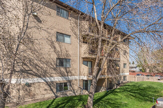 Building Photo - Kirkwood Place Apartments