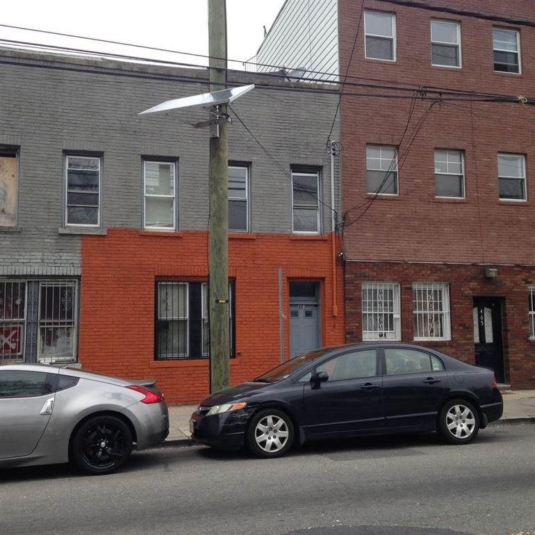 Primary Photo - 463 Palisade Ave