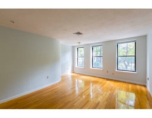 Building Photo - 12 Greenough Ln