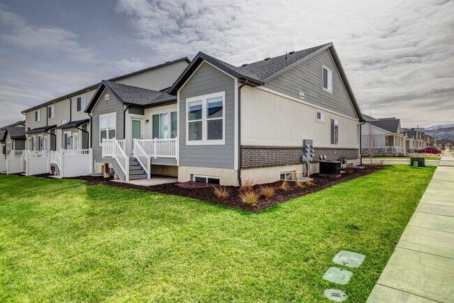 Building Photo - 4642 W Hemsworth Ln