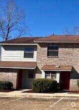 Building Photo - 209 E Manor Dr