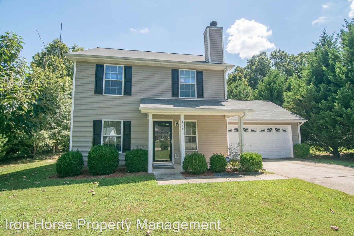 Foto principal - 4 br, 3 bath House - 124 Vineyard Dr.