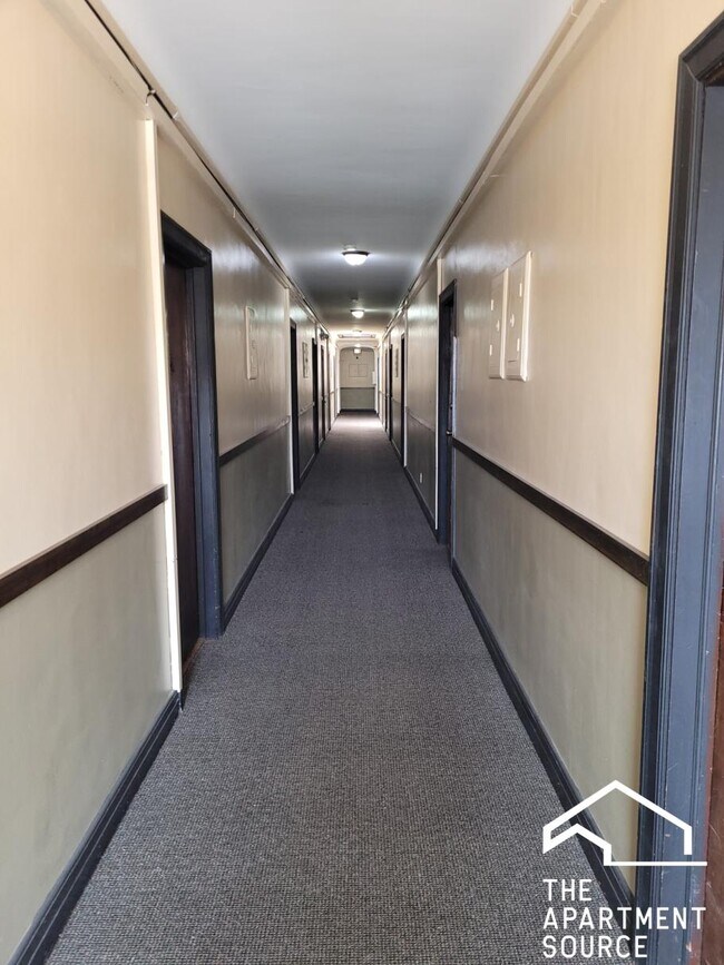 Foto del edificio - 948 W Cuyler Ave