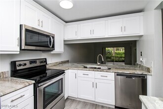 Building Photo - 2566 Kings Lake Blvd