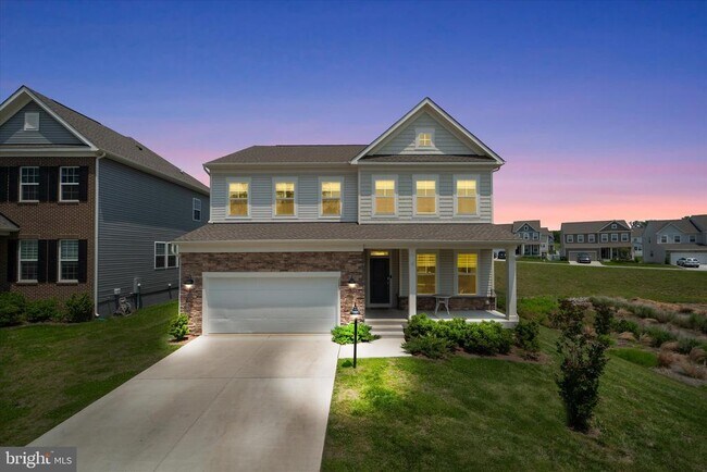 Foto del edificio - 2093 Whithorn Hl