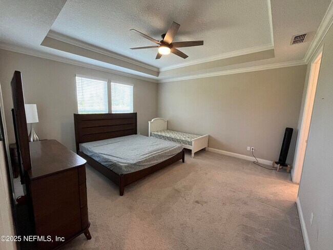 Foto del edificio - 211 Diamondback Ave