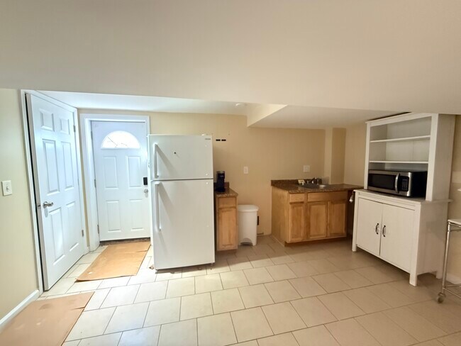 Foto del edificio - 8714 Edmonston Rd