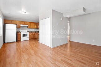 Building Photo - 333 Mt Everest Dr