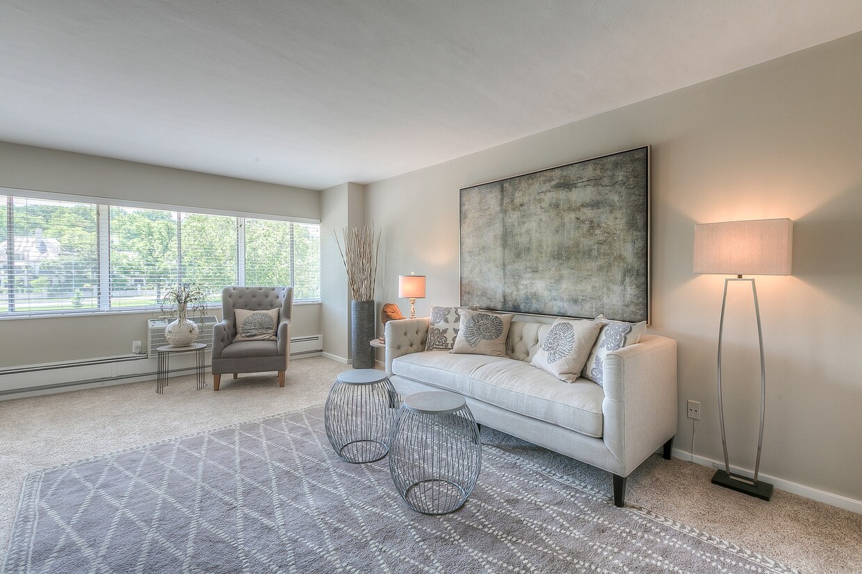 Foto principal - 4801 Roanoke Pky