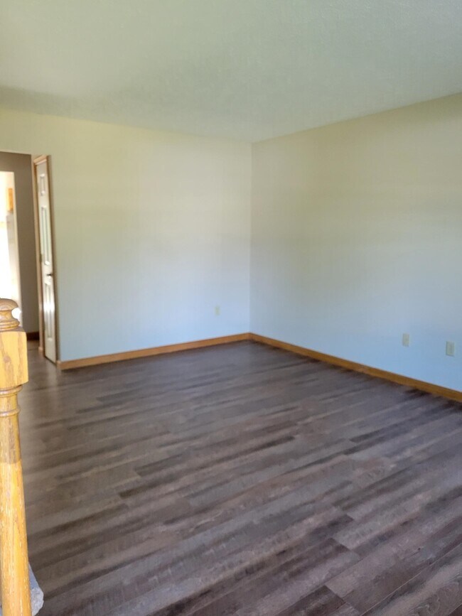 Foto del edificio - 222 Sandridge Dr