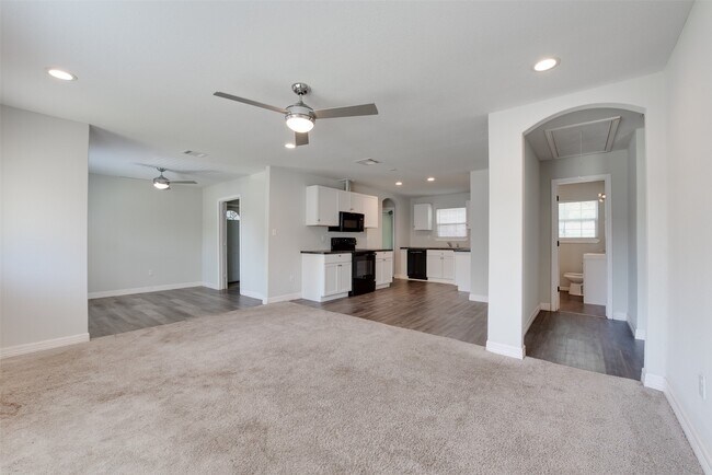 Foto del edificio - 7601 Springdale St