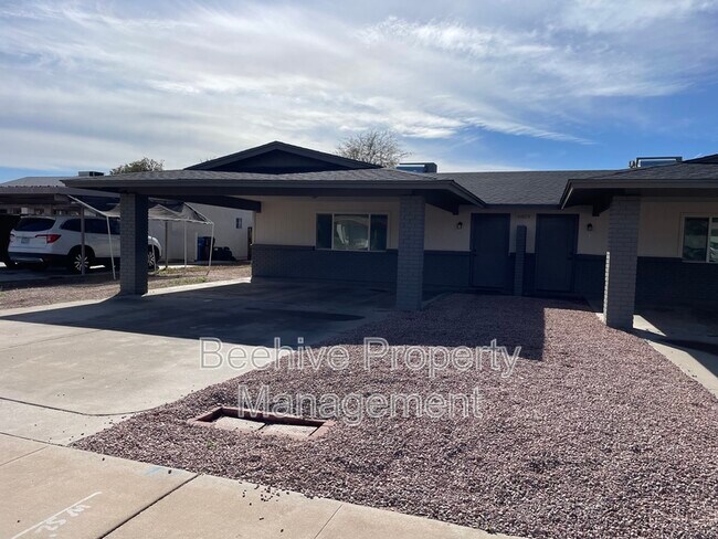 Foto del edificio - 4809 E Camino Cir