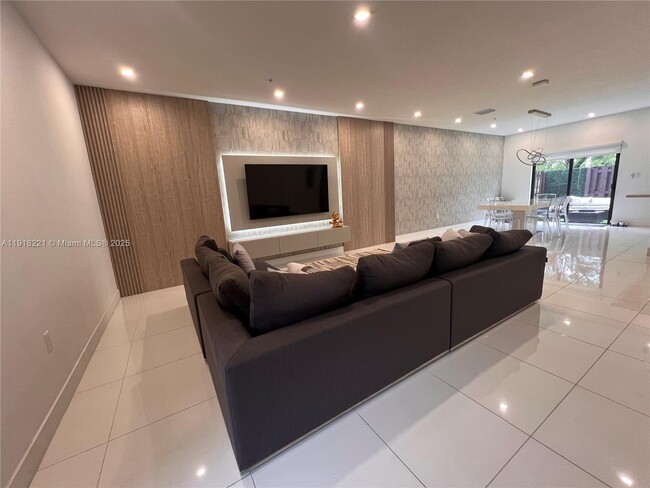 Foto del edificio - 10431 NW 82nd St