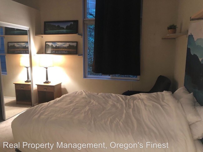 Foto del edificio - 2 br, 2 bath Apartment - 1910 SW 18th Ave #21