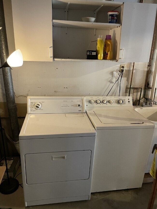 Building Photo - 4144 S Richfield Way