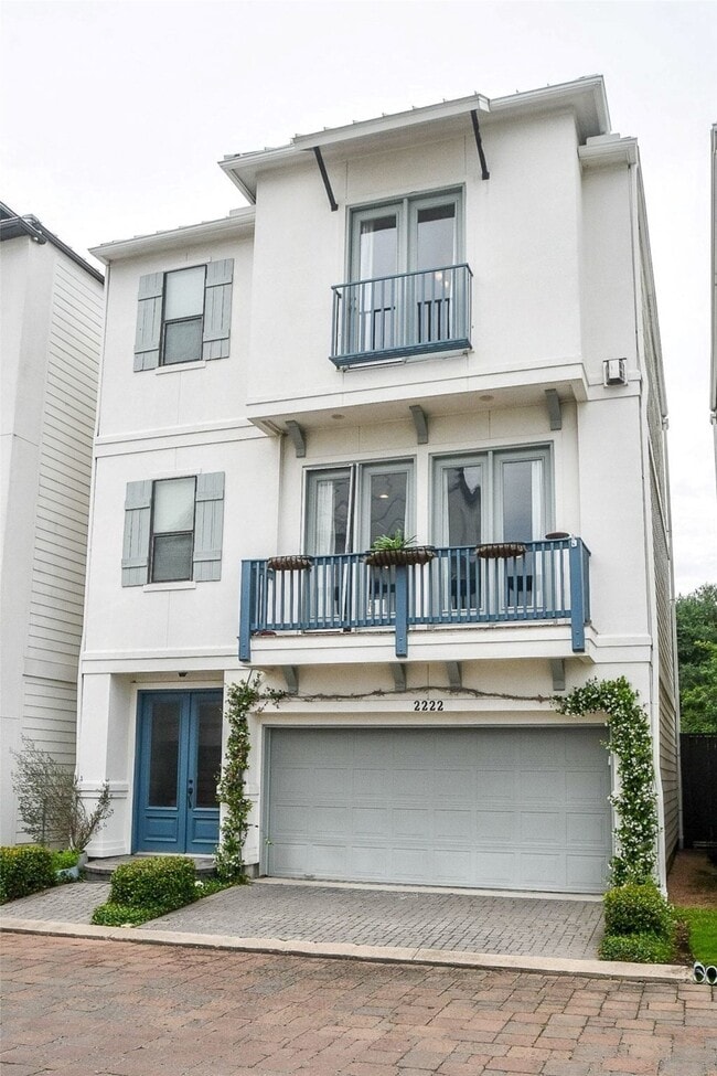 Building Photo - 2222 Hilshire Lake Dr