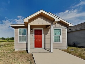 Building Photo - 5528 Verdugos Pl