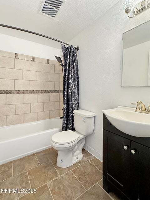 Foto del edificio - 1038 Cosgrave St