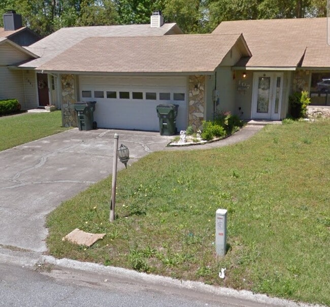 Building Photo - 107 Pleasant Hill Ct