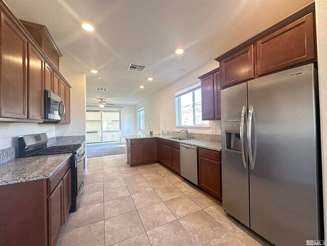 Foto del edificio - 2999 Silver River Ln