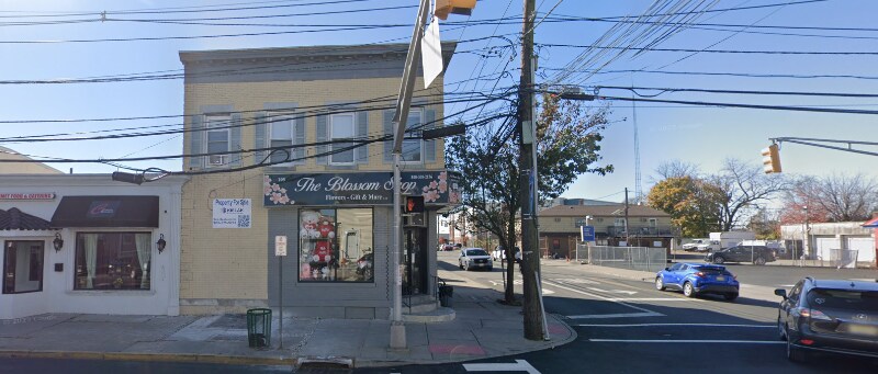 Primary Photo - 105 Franklin St
