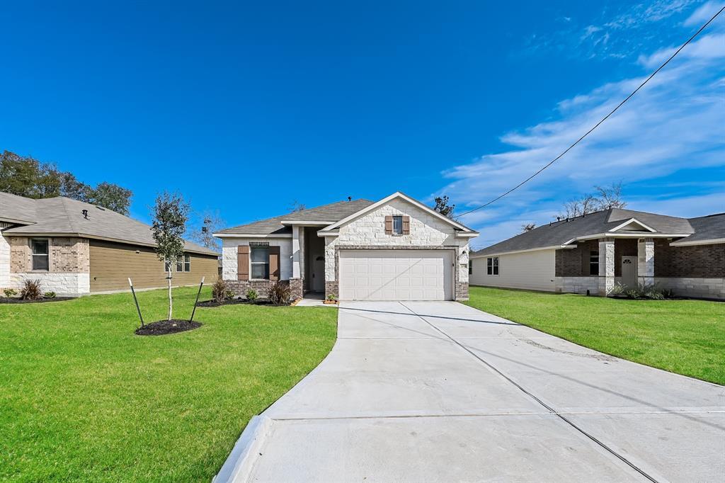 205 Rd 5102F, Cleveland, TX 77327 House for Rent in Cleveland, TX