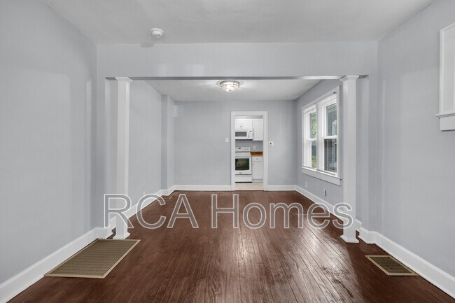 Foto del edificio - 2449 Wheeler St