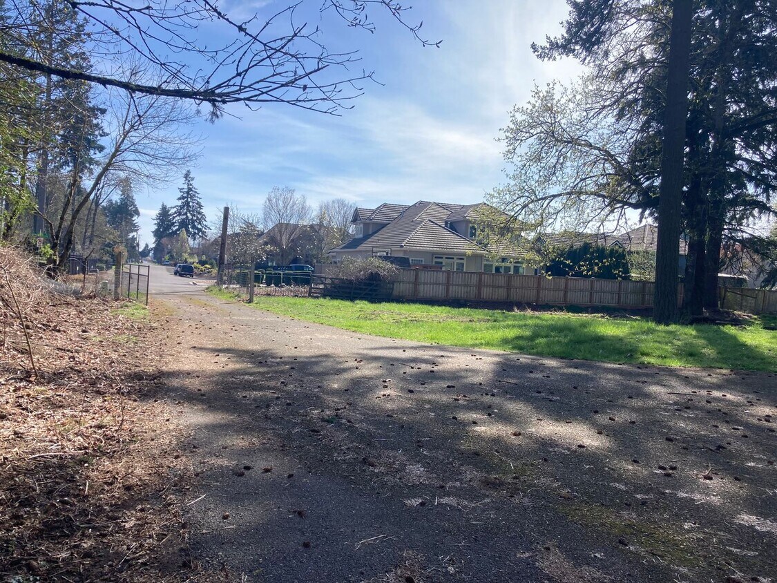 Foto del edificio - Grand Home!