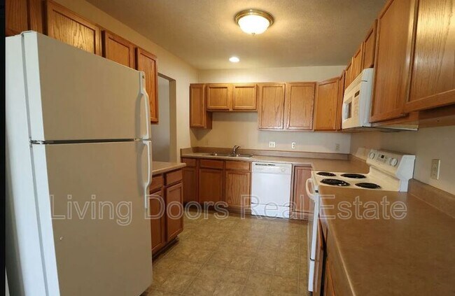 Foto del edificio - 6405 Whitewater Ln