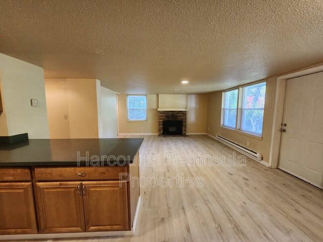 Building Photo - 7155 Tracyton Blvd NW