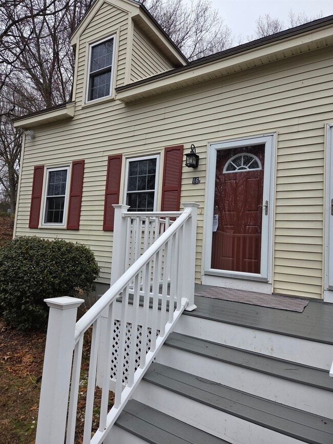 Building Photo - 16 River Rd