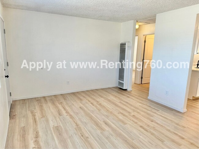 Building Photo - Newly Remodeled 2 Bedroom 1 bathroom Home!
