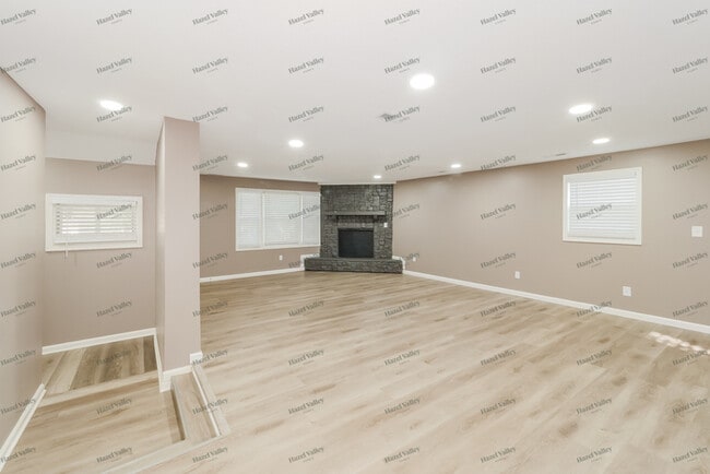 Foto del edificio - 5513 Hardy Ave