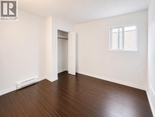 Building Photo - 5838 Kerr St