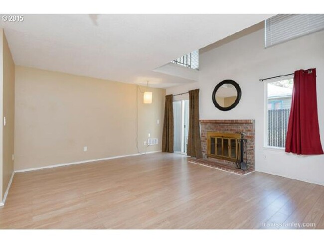 Foto del edificio - 2-Bedroom, 1.5-Bath in Beaverton!