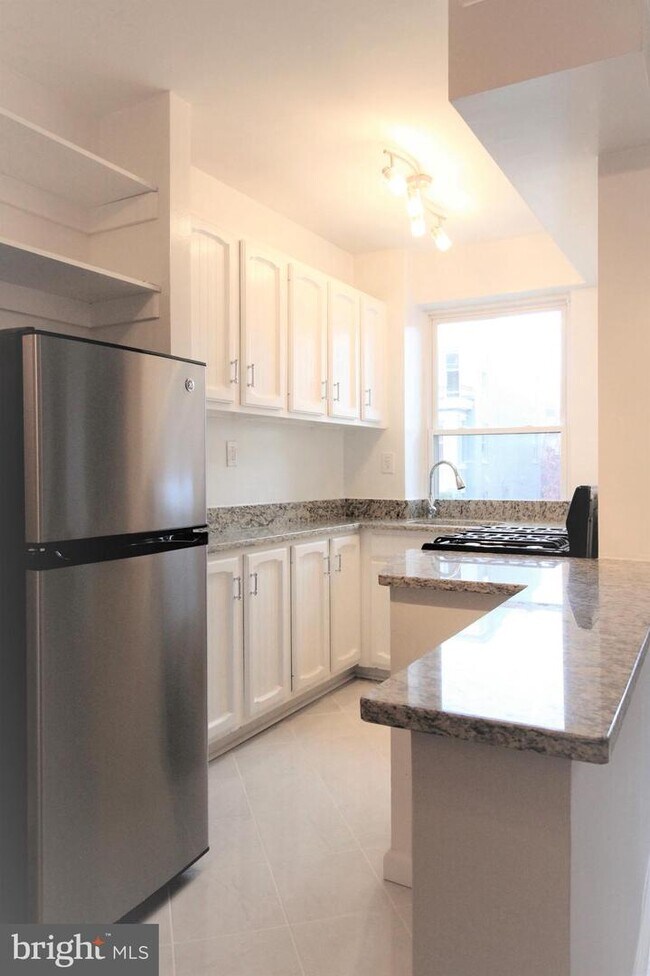 Foto del edificio - 2130 N St NW