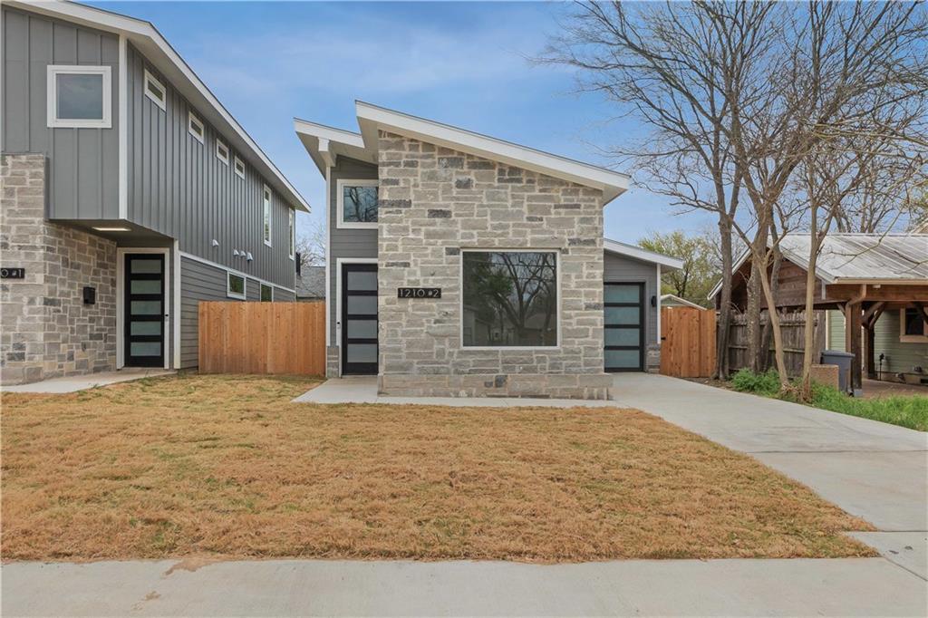 Foto principal - 1210 Brentwood St