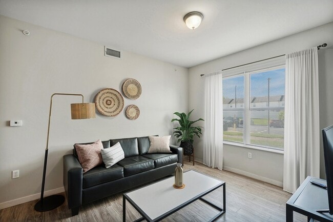 Photo - The Social Edwardsville Apartments