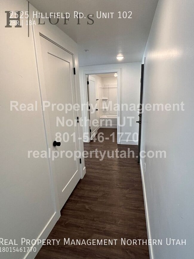 Foto del edificio - 2525 N Hill Field Rd