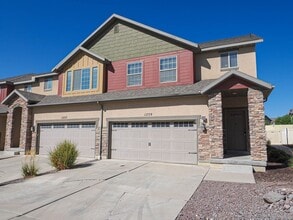 Building Photo - 1239 SilverCrest Dr