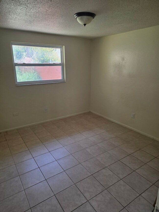Foto del edificio - 414 28th Ave W