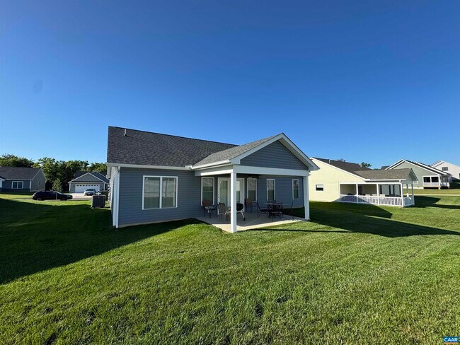 Foto del edificio - 179 Langley Dr